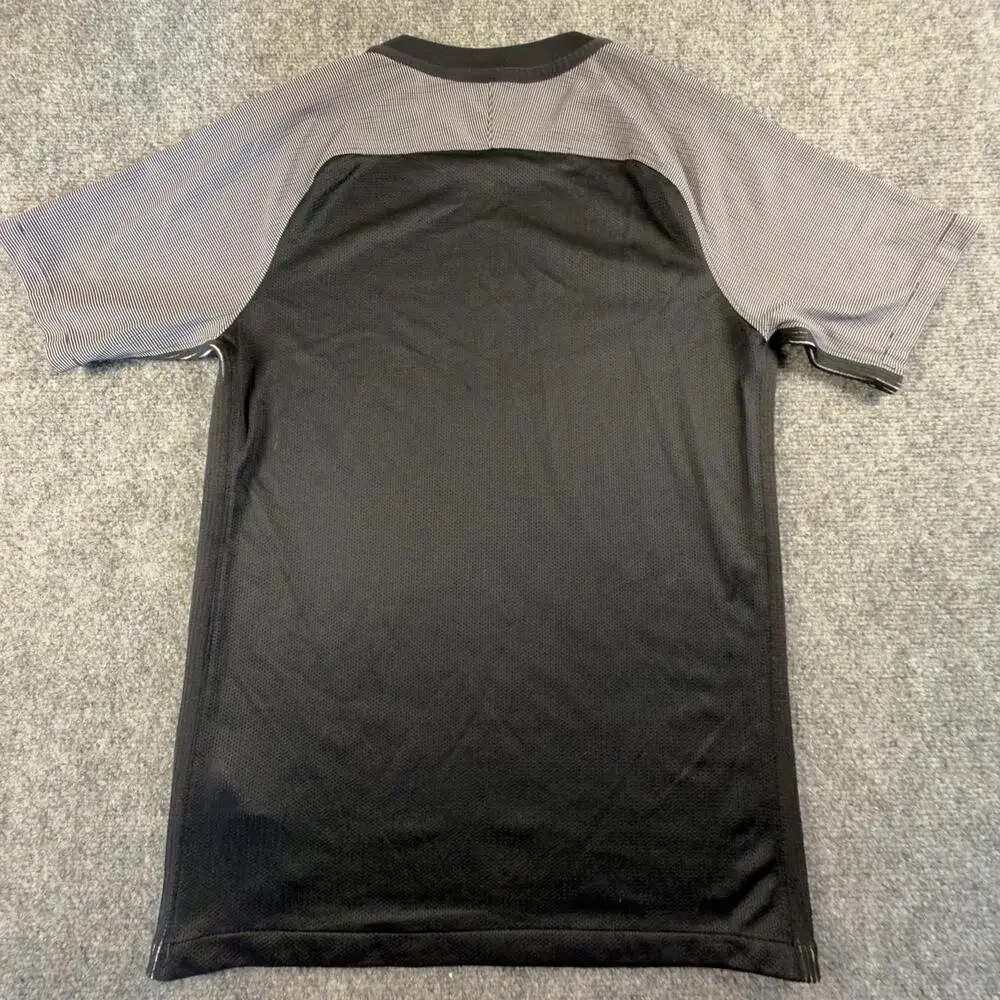 Nike Dri-FIT Men's Activewear Shirt Black Gray Size‎ Small Soccer #1689
